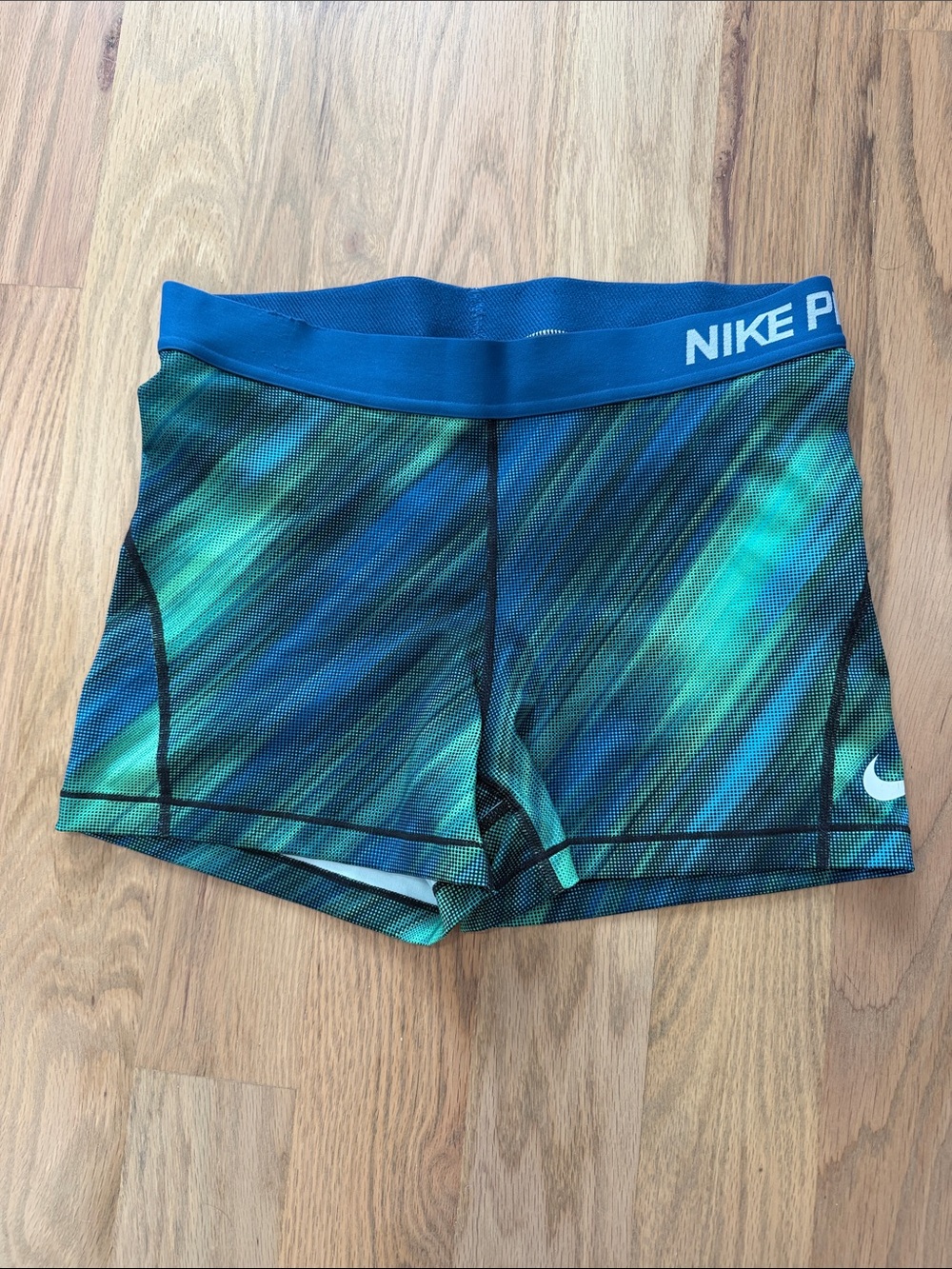 Nike Blue & Green Patterned Women's Compression Shorts